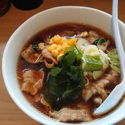 焼肉ラーメン 880円