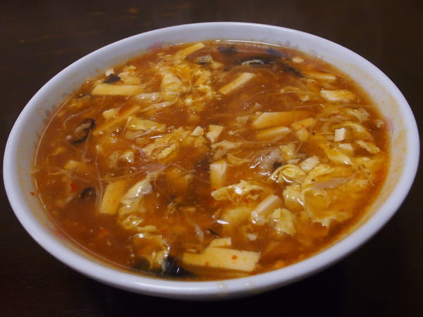 「黒酢 黒胡椒 四川風酸辣湯麺　大盛」@チャイハナの写真