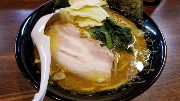 「豚骨醤油らあめん　脂多め」@らあめん 寸八 総本店の写真