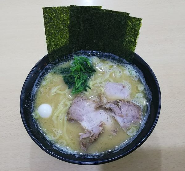 「らーめん730円・大盛100円増し」@横濱家系 虎壱家の写真