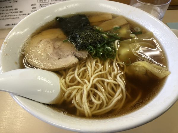 「醤油ワンタンメン」@支那そば 心麺の写真