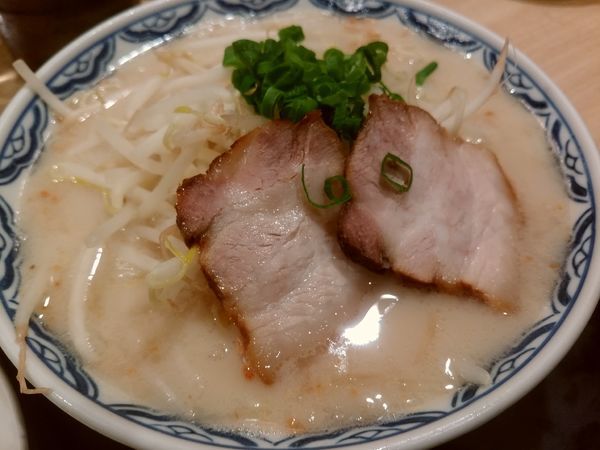 「塩もやしラーメン800円」@由丸 八重洲仲通り店の写真