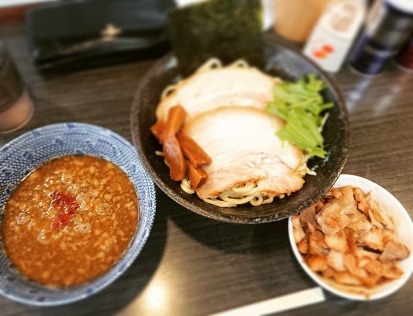 「つけ麺 中 900円 +ほぐし豚 100円」@ラーメンつけ麺 奔放の写真