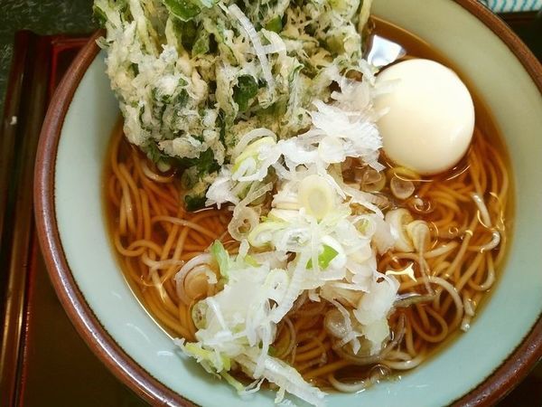 「春菊天そば＋ゆで玉子（ねぎ多め）」@文殊 亀戸店の写真