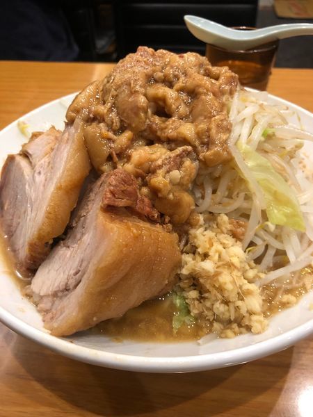 「大ラーメン全マシ生姜トッピング」@麺屋 歩夢の写真