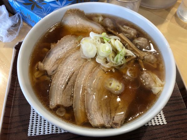 「醤油チャーシューワンタンメン(手打ち麺) + 謹製カレー」@手打ちラーメン 清仁軒の写真