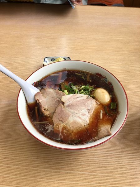 「醤油ラーメン ミニライス」@らーめん 高〇の写真