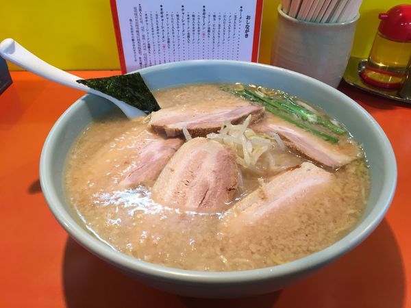「チャーシュー麺大盛り」@本格的豚骨そば まりぼの写真