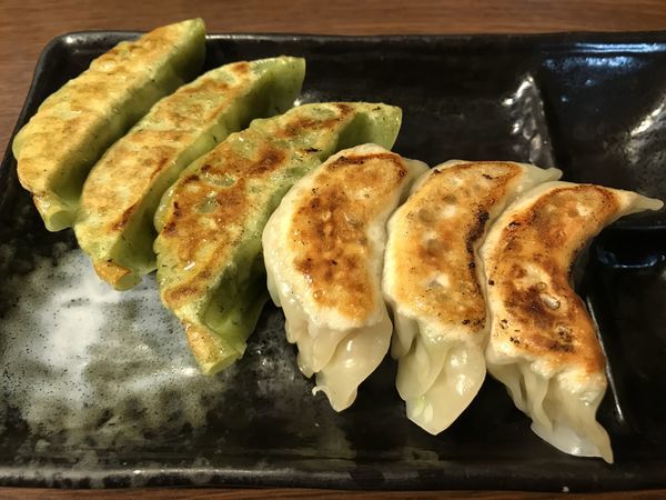 「相盛り餃子  421円」@一番五郎の写真