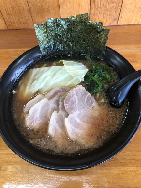 「チャーシュー並、硬め濃いめ」@横浜ラーメン 萬年家の写真