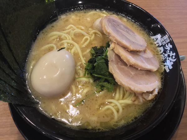 「MAXラーメン(醤油) 麺硬め味普通脂多め ¥950 ライス ¥」@町田商店 刈谷店の写真