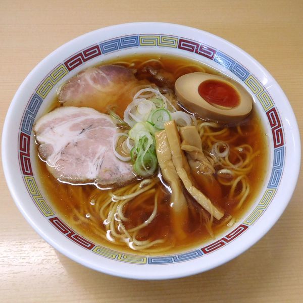 「昔ながらのらーめん（こいくち醤油 780円）」@煮干鰮らーめん 圓の写真