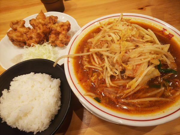 「唐揚げセット（スタミナラーメンに変更)」@奈良天理ラーメン 天風 豊川店の写真