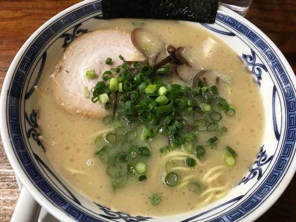 「ラーメン並+替玉 650円+100円」@博多らあめん うりんぼの写真