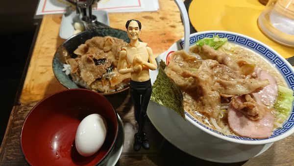 「肉のせ一茶元味917円+他」@麺屋 一茶 下妻店の写真