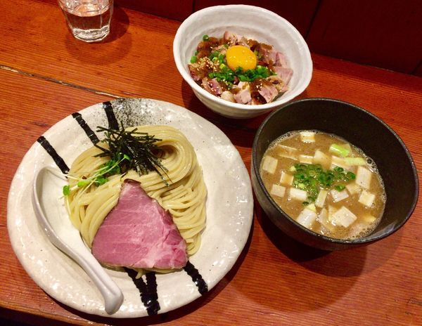 「濃厚豚骨魚介つけ麺 並 & スタミナ丼」@麺処 ほん田の写真