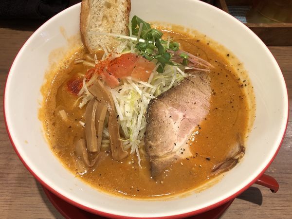 「濃厚海老ラーメン（旨辛）」@海老鶏麺蔵の写真