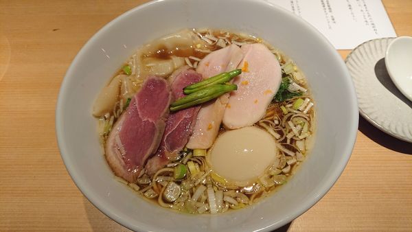 「特製鶏そば 醤油」@鶏そば 山もとの写真