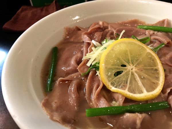 「［限定］牛タンしゃぶしゃぶ麺」@麺家 うえだの写真