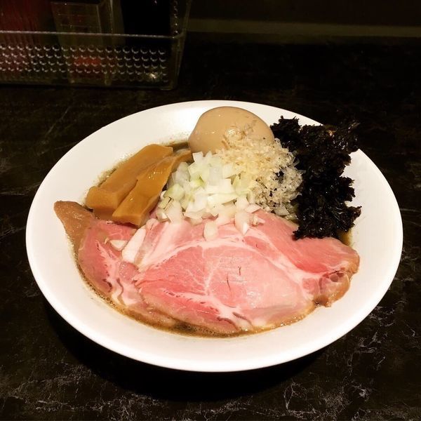 「味玉川越醤油煮干しそば（乱切り麺）」@中華SOBA にぼ乃詩の写真