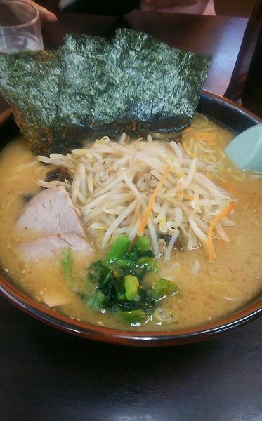 「味噌ラーメン　中盛」@とんぱた亭 三枚町店の写真