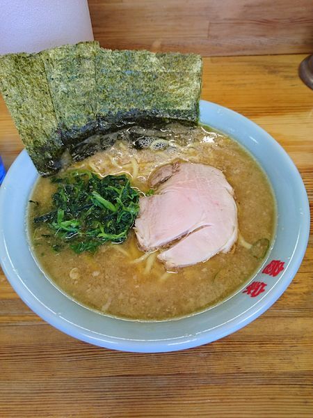 「ラーメン　硬め」@ラーメン竜家 六角家姉妹店の写真