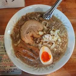 超ヤバいラーメン 950円-200円