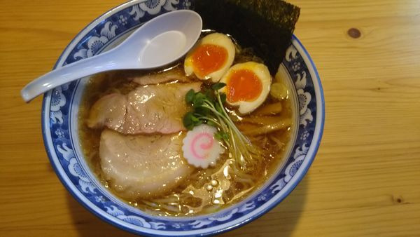 「中華そば 700円(➕煮たまごクーポン券利用)」@中華そば屋 佐藤の写真