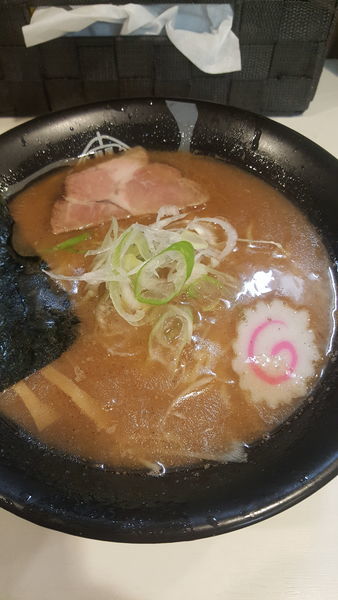 「曜日限定鯛魚介らーめん並」@麺屋 侍の写真