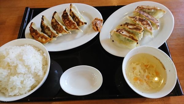 「（ランチ）千葉餃子定食　７００円」@銀シャリ家御飯炊ける 千葉中央店の写真