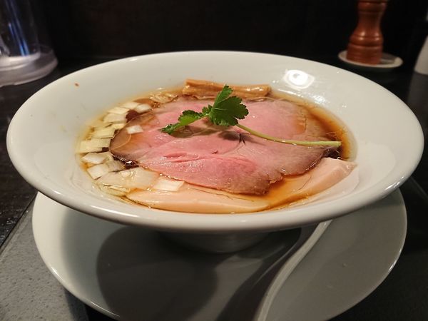 「醤油らぁめん」@KaneKitchen Noodlesの写真