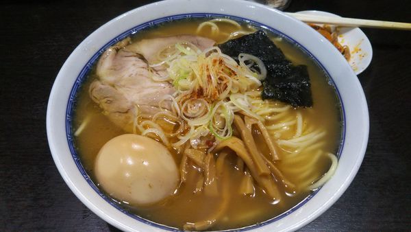 「塩ラーメン並 味たま」@中華そば べんてんの写真