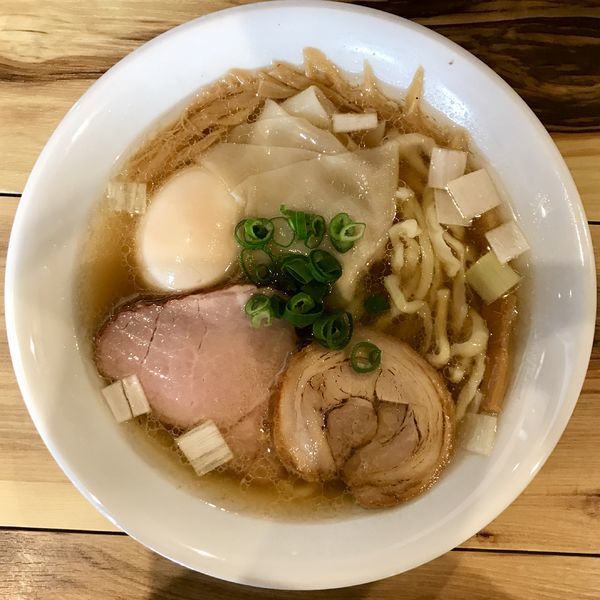 「ワンタン中華そば（醤油）¥900円（味玉サービスCP）」@土浦麺処 龍乃舞の写真