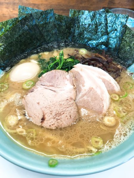 「楊喜家ラーメン(中)」@横浜家系ラーメン 楊喜家の写真