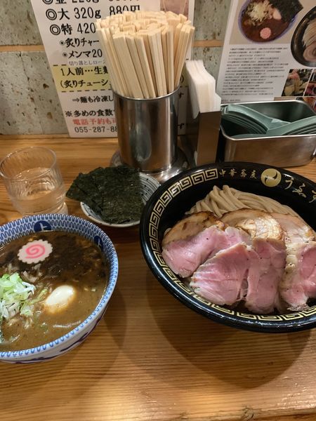 「チャーシュー、特盛、海苔増し」@中華蕎麦うゑずの写真