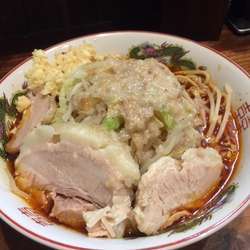 豚力ラーメン 680円 辛味 50円　（ニンニク・アブラ）