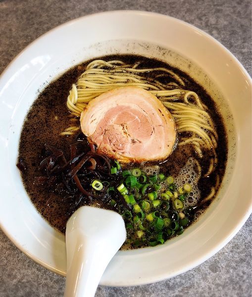 「ラーメン(黒)」@麺屋 MANIの写真
