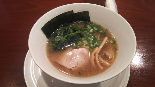 「魚介醤油豚骨 800円」@R&Bの写真