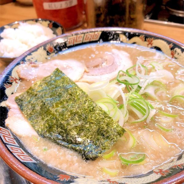 「とんこつラーメン🍜&小ライス🍚」@宮崎とんこつラーメン 風来軒 大阪本店の写真