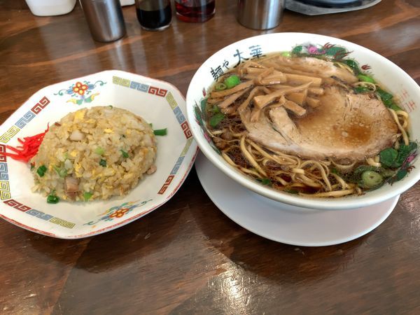 「中華そば 半チャーハン」@麺や 太華の写真