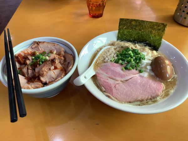 「濃厚塩ラーメン 味玉 日替り丼」@麺屋 扇 SENの写真