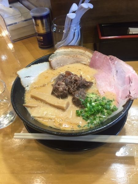 「フュージョン（牛みそ）」@自家製中華そば 麺の虜の写真