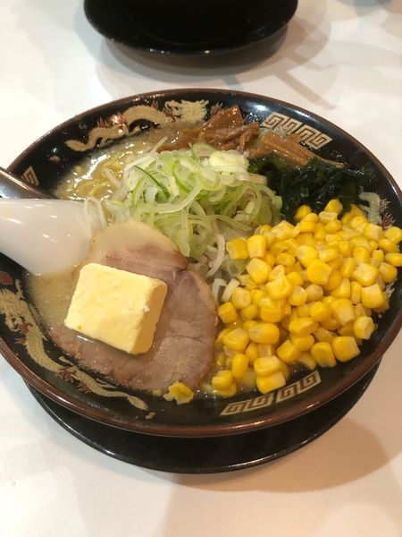 「札幌味噌らーめん＋バター＋コーン」@北海道らーめん みそ熊 北千住店の写真