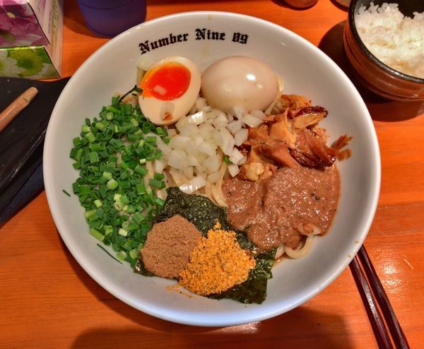 「油そば＋味玉」@麺Dining Number Nine 09の写真