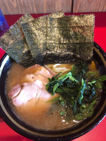 「チャーシュー並、硬め濃いめ920円」@家系ラーメン 稲葉家の写真