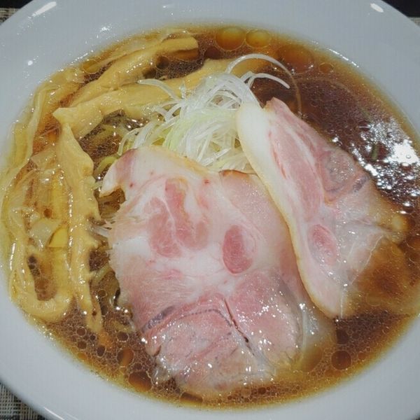 「トリュフ香るしょうゆラーメン ８５０円」@麺屋 銀二の写真
