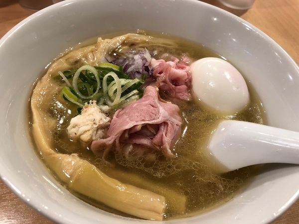 「特製ラーメン」@らぁ麺 鳳仙花の写真