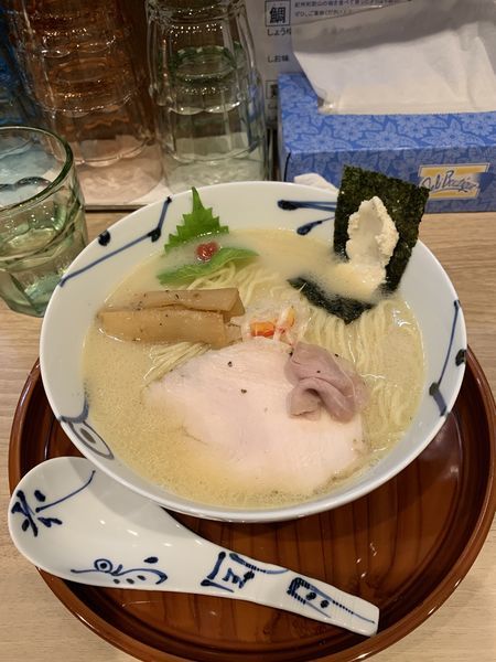 「鯛白湯ラーメン塩味：820円」@麺や 空月の写真