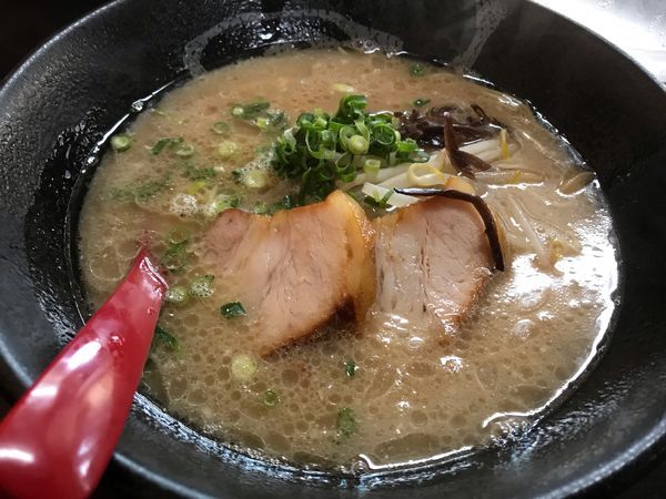 「とんこつラーメン」@麺屋 壱笑の写真