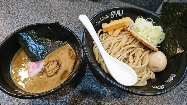 「濃厚豚骨魚介つけ麺 全部のせ(1050円)」@Noodle Studio SYU 周の写真